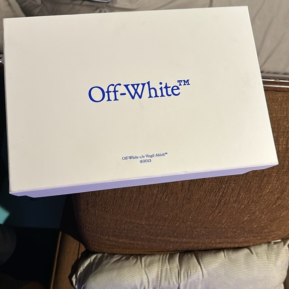 OFF-White Out Of Office ‘BLUE FLUO’ Size 9.5 deadstock with original box.